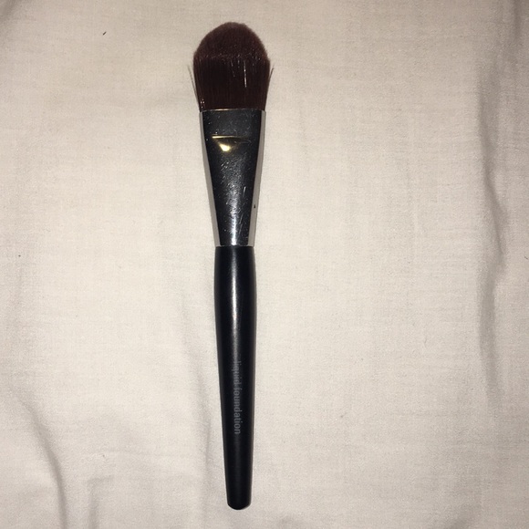 mary kay liquid foundation brush - Picture 1 of 2